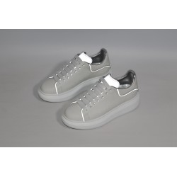 AMQ 3M Detail Oversized Sneaker