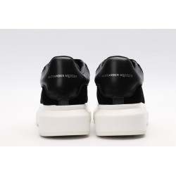 AMQ Oversized Sneaker-Black