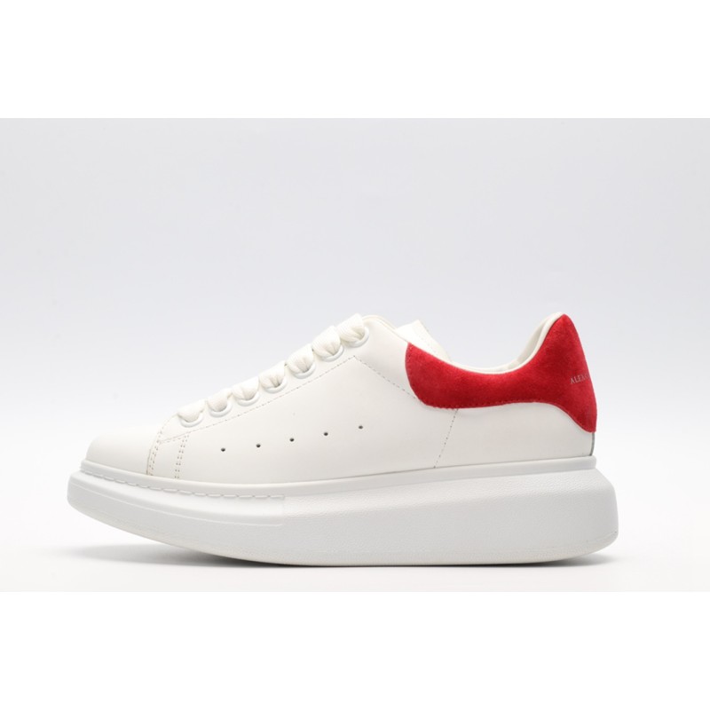 AMQ OVERSIZED SNEAKER with lust red suede heel