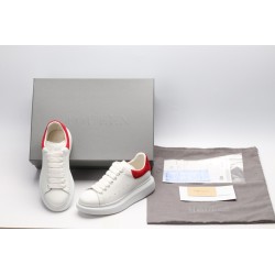 AMQ OVERSIZED SNEAKER with lust red suede heel