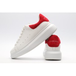 AMQ OVERSIZED SNEAKER with lust red suede heel