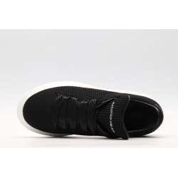 AMQ OVERSIZED SNEAKER Black