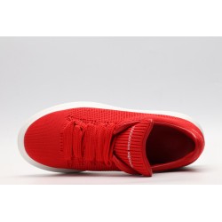 AMQ OVERSIZED SNEAKER Red