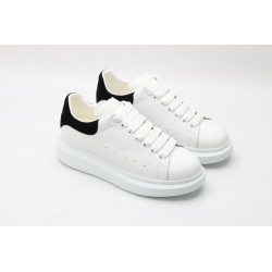 AMQ OVERSIZED SNEAKER Black