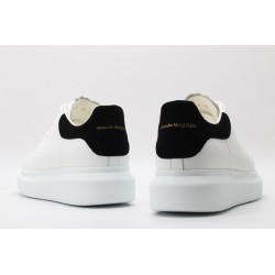 AMQ OVERSIZED SNEAKER Black