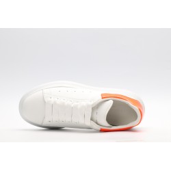 AMQ OVERSIZED SNEAKER with orange heel