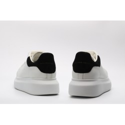 AMQ OVERSIZED SNEAKER Black