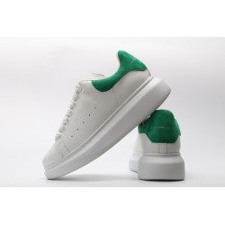 AMQ OVERSIZED SNEAKER with green heel