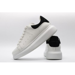 AMQ OVERSIZED SNEAKER Black