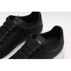 AMQ OVERSIZED SNEAKER Black