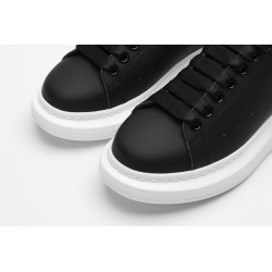 AMQ OVERSIZED SNEAKER Black