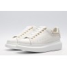 AMQ OVERSIZED SNEAKER with gold-finished hammered stud