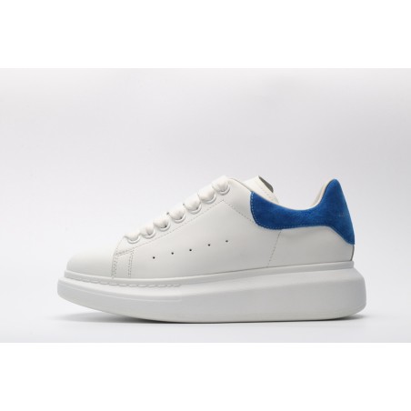 AMQ OVERSIZED SNEAKER with blue heel