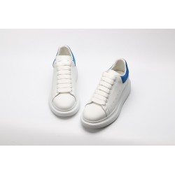 AMQ OVERSIZED SNEAKER with blue heel