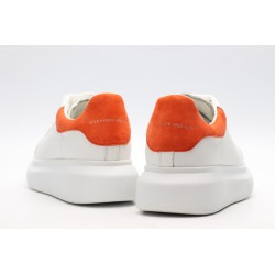 AMQ OVERSIZED SNEAKER with orange heel