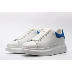 AMQ OVERSIZED SNEAKER with blue heel