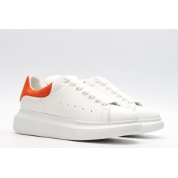 AMQ OVERSIZED SNEAKER with orange heel