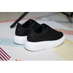 AMQ OVERSIZED SNEAKER Black