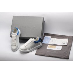 AMQ OVERSIZED SNEAKER with blue heel