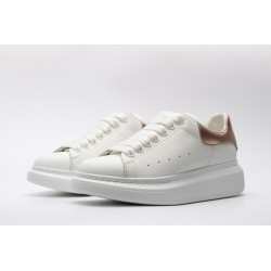 AMQ OVERSIZED SNEAKER with gold heel