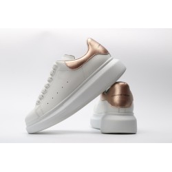 AMQ OVERSIZED SNEAKER with gold heel