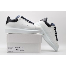 AMQ OVERSIZED SNEAKER