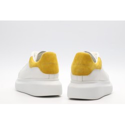 AMQ OVERSIZED SNEAKER Yellow heel