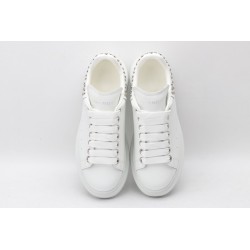 AMQ oversized white sneakers with siL*Ver-finished hammered stud