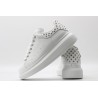 AMQ oversized white sneakers with siL*Ver-finished hammered stud