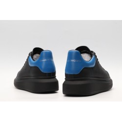 AMQ black oversized sneakers with blue heel