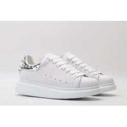 White calf leather lace-up sneaker with siL*Ver-finished hammered stud