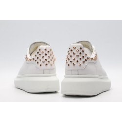 White calf leather lace-up sneaker with gold-finished hammered stud