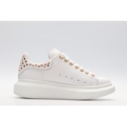 White calf leather lace-up sneaker with gold-finished hammered stud