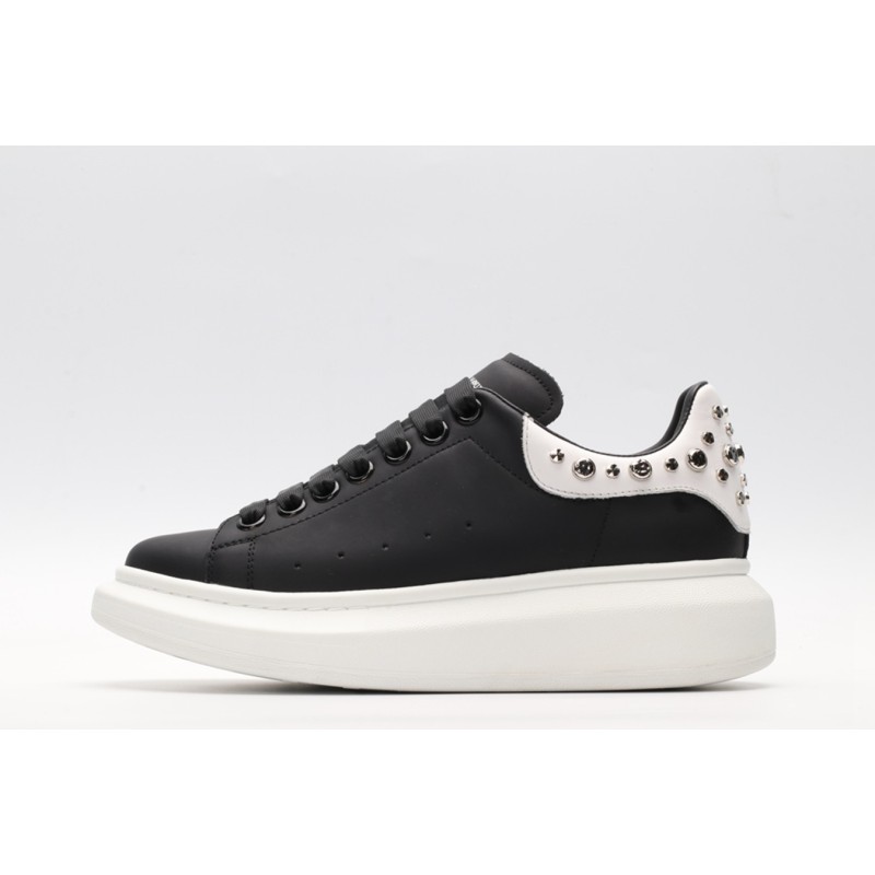 Black calf leather lace-up sneaker with siL*Ver-finished hammered stud