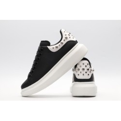 Black calf leather lace-up sneaker with siL*Ver-finished hammered stud