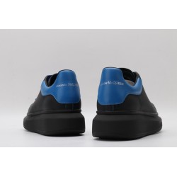 AMQ black oversized sneakers with blue heel