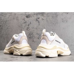 BCG Triple S Trainer \"White Tan\"