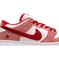 StrangeLove x Dunk Low SB \'Valentine\'s Day\'