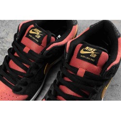 Dunk SB Low Walk of Fame