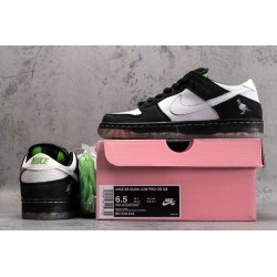 SB Dunk Low Staple Panda Pigeon