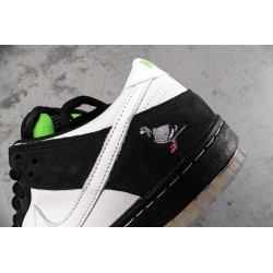 SB Dunk Low Staple Panda Pigeon