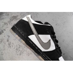 SB Dunk Low Staple Panda Pigeon