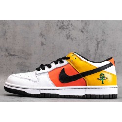 SB Dunk Low Raygun Home