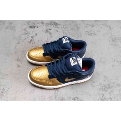 SB Dunk Low Supreme Jewel Swoosh Gold