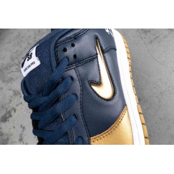 SB Dunk Low Supreme Jewel Swoosh Gold