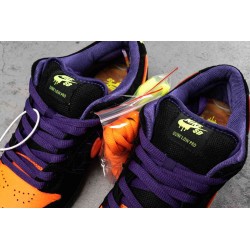 SB Dunk Low Night of Mischief Halloween