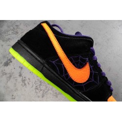 SB Dunk Low Night of Mischief Halloween