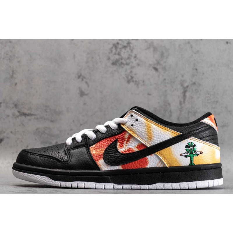 SB Dunk Low Raygun Tie-Dye Black