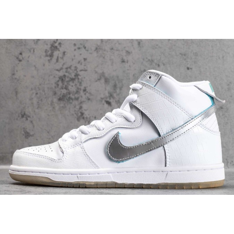 Diamond x SB Dunk Low \"White\"