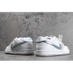 SB Dunk Low Diamond Supply Co White Diamond